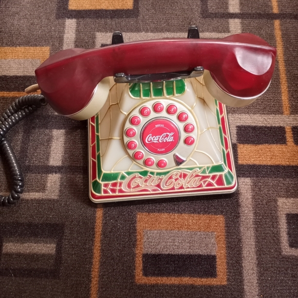 CocaCola Land-Line Desk Phone - Picture 1 of 9